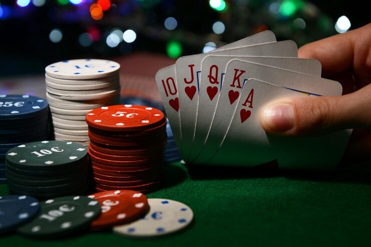 banana slot app showing live roulette table on a mobile phone screen
